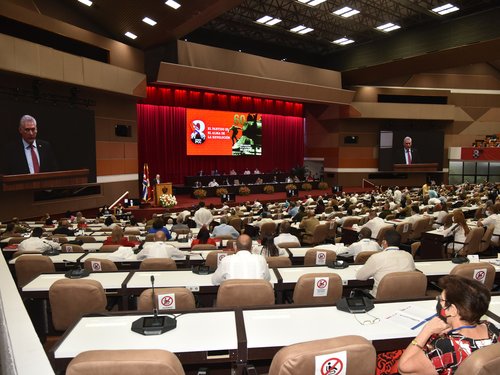 Clausura VIII Congreso PCC - 02