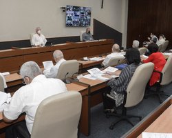 Abril se confirma como el peor mes de la pandemia en Cuba