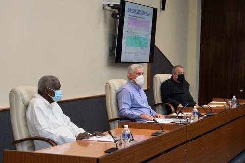 En medio de la epidemia de la COVID-19 la Mayor de las Antillas se apresta a resistir el embate del huracán Elsa.