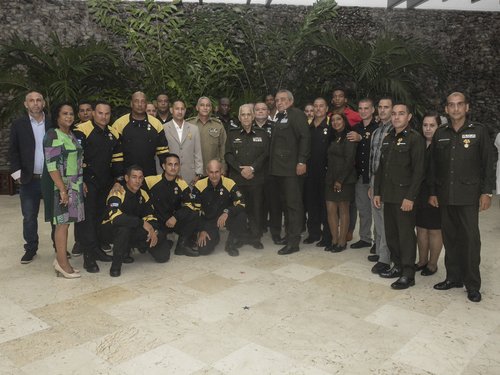 Acto de condecoración de los combatientes y trabajadores que se movilizaron en las labores de rescate y salvamento por la explosión en el Hotel Saratoga.  (10/06/2022)