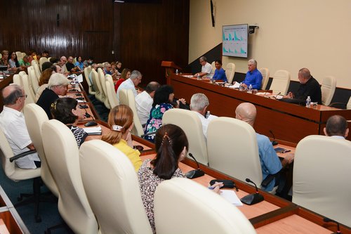 Expertos COVID 01112022