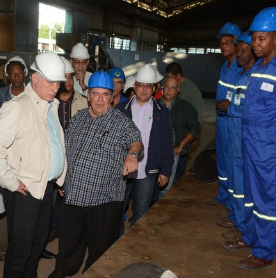 Encuentro con dirigentes sindicales y recorrido por Empresa Metal-Mecánica VARONA