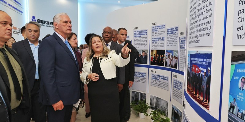Presidente Diaz-Canel en China