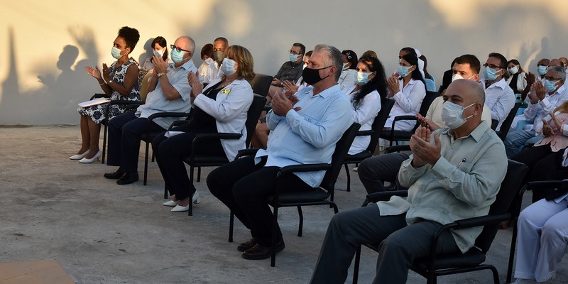 Celebración por el quinto aniversario de la Clínica Internacional Siboney