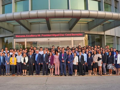 Presidente Diaz-Canel en China