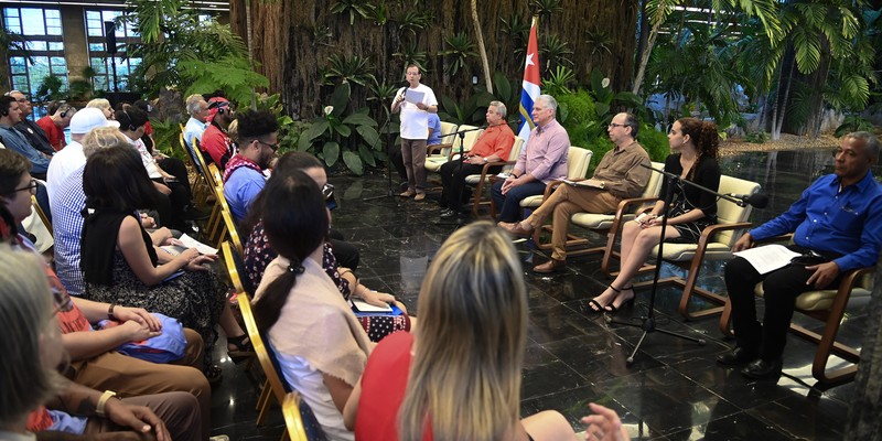 1ro de Mayo - Encuentro con activistas  norteamericanos