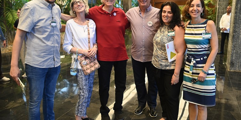 1ro de Mayo - Encuentro con activistas  norteamericanos