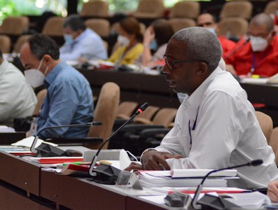 Jornada de clausura del III Pleno del Comité Central del PCC