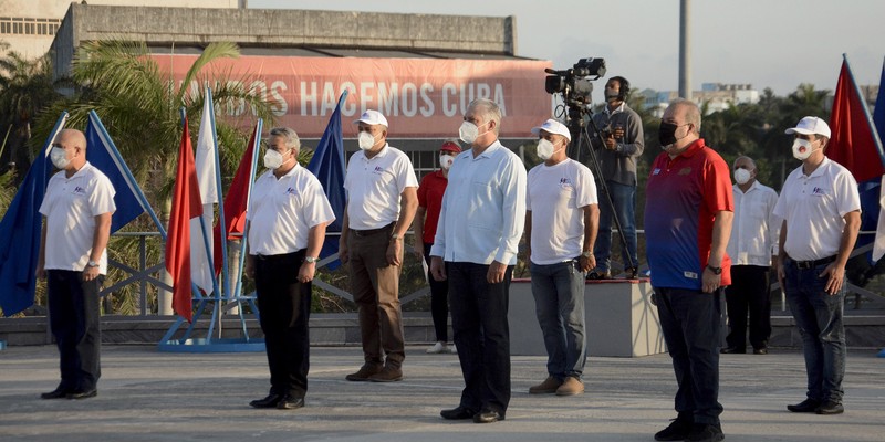 Mensaje de felicitación de Ulises Guilarte de Nacimiento a los trabajadores cubanos