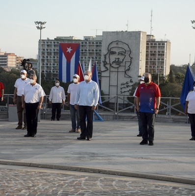 Mensaje de felicitación de Ulises Guilarte de Nacimiento a los trabajadores cubanos