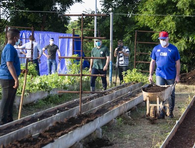 Trabajo Voluntario por el Día de la Rebeldía Nacional
