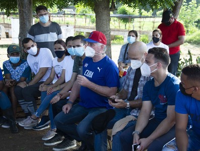 Trabajo Voluntario por el Día de la Rebeldía Nacional