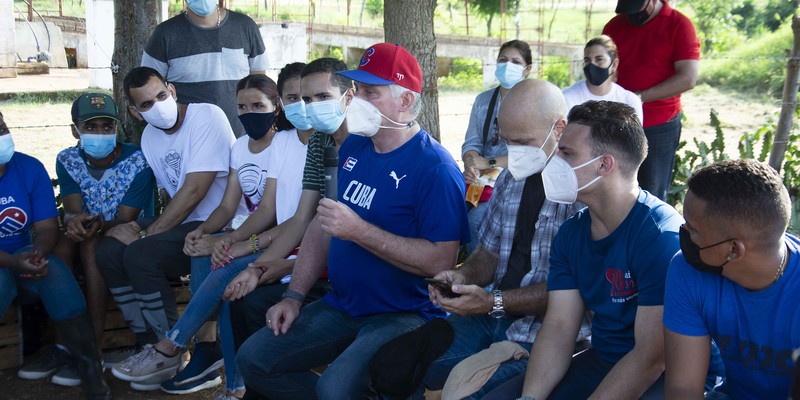 Trabajo Voluntario por el Día de la Rebeldía Nacional