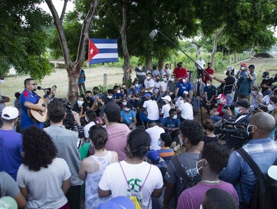 Trabajo Voluntario por el Día de la Rebeldía Nacional