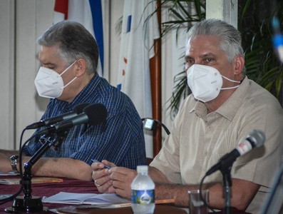 Encuentro del Presidente y Primer Secretario del partido Comunista de Cuba Miguel Díaz-Canel, con especialistas y estudiantes de ciencias económicas en la sede de la ANEC.