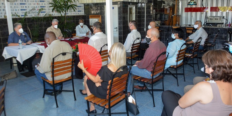 Encuentro del Presidente y Primer Secretario del partido Comunista de Cuba Miguel Díaz-Canel, con especialistas y estudiantes de ciencias económicas en la sede de la ANEC.