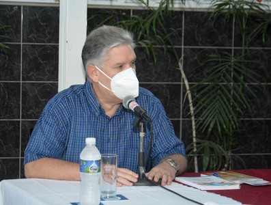 Encuentro del Presidente y Primer Secretario del partido Comunista de Cuba Miguel Díaz-Canel, con especialistas y estudiantes de ciencias económicas en la sede de la ANEC.