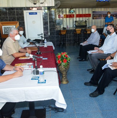 Encuentro del Presidente y Primer Secretario del partido Comunista de Cuba Miguel Díaz-Canel, con especialistas y estudiantes de ciencias económicas en la sede de la ANEC.