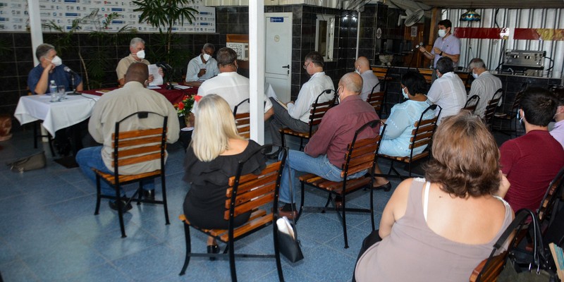 Encuentro del Presidente y Primer Secretario del partido Comunista de Cuba Miguel Díaz-Canel, con especialistas y estudiantes de ciencias económicas en la sede de la ANEC.