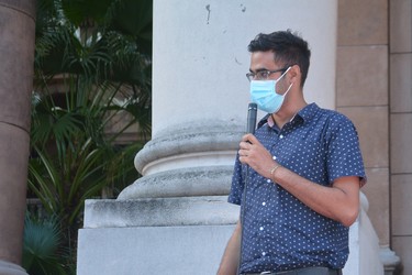 Intercambia el Presidente Díaz-Canel con jóvenes de diversos sectores de la economía y la sociedad en la Universidad de la Habana. Fotos: Estudios Revolución 17