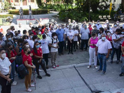 Intercambia el Presidente Díaz-Canel con jóvenes de diversos sectores de la economía y la sociedad en la Universidad de la Habana. Fotos: Estudios Revolución
