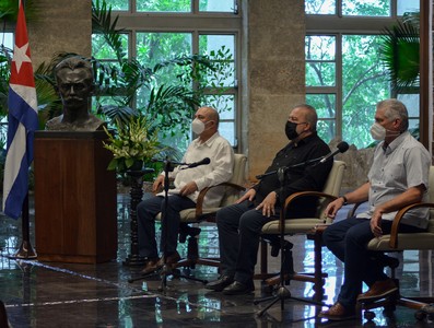 Diálogo del Presidente de la República Miguel Díaz-Canel con miembros del Consejo de Iglesias de Cuba y líderes ecuménicos del país. Foto: Estudios Revolución