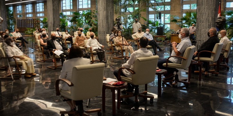 Diálogo del Presidente de la República Miguel Díaz-Canel con miembros del Consejo de Iglesias de Cuba y líderes ecuménicos del país. Foto: Estudios Revolución