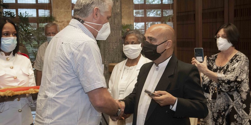 Diálogo del Presidente de la República Miguel Díaz-Canel con miembros del Consejo de Iglesias de Cuba y líderes ecuménicos del país. Foto: Estudios Revolución