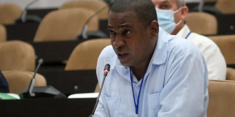 II Pleno del Comité Central del PCC (Primera Jornada)