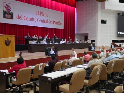 II Pleno del Comité Central del PCC (Primera Jornada)