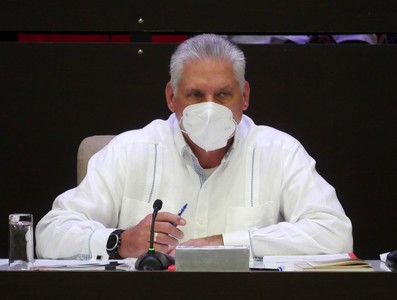 II Pleno del Comité Central del PCC (Primera Jornada)