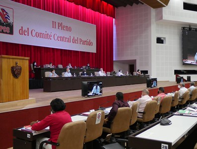 II Pleno del Comité Central del PCC (Primera Jornada)