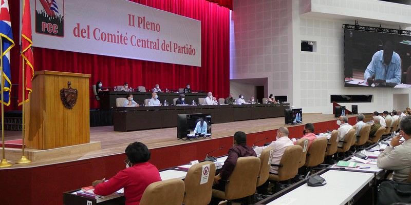 II Pleno del Comité Central del PCC (Primera Jornada)