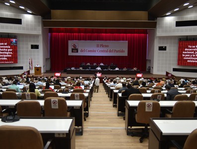 II Pleno del Comité Central del PCC (Primera Jornada)