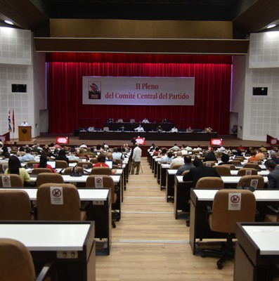 II Pleno del Comité Central del PCC (Primera Jornada)