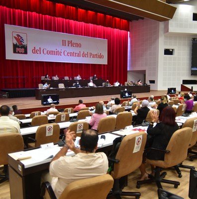 II Pleno del Comité Central del PCC (Primera Jornada)