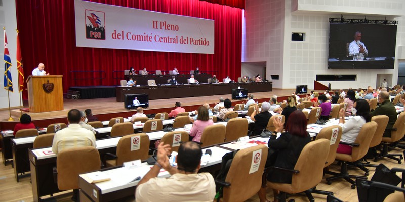 II Pleno del Comité Central del PCC (Primera Jornada)