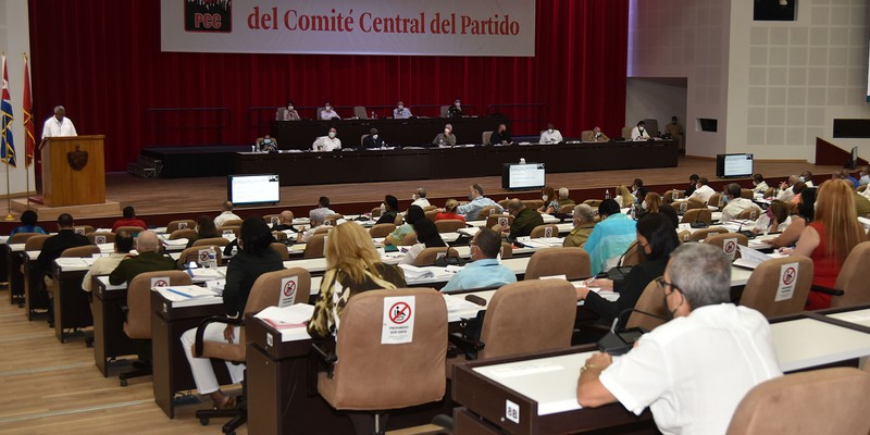 II Pleno del Comité Central del PCC (Segunda Jornada)