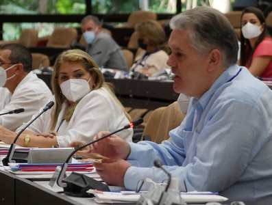 II Pleno del Comité Central del PCC (Segunda Jornada)
