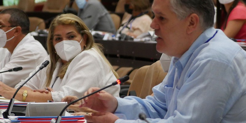 II Pleno del Comité Central del PCC (Segunda Jornada)