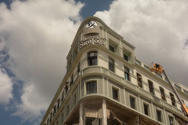 Recorrido por el Hotel Saratoga y el Hospital 11