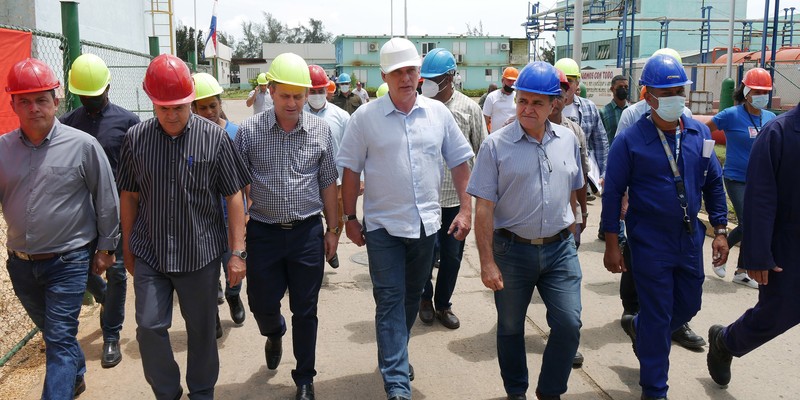 Recorrido por las Centrales Eléctricas del país.