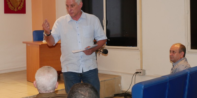 Recorrido por las Centrales Eléctricas del país.