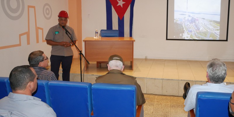 Recorrido por las Centrales Eléctricas del país.