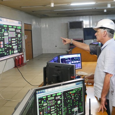 Recorrido por las Centrales Eléctricas del país.