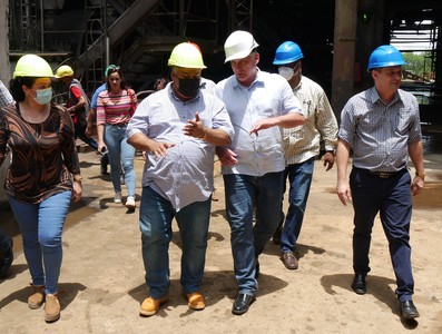 Recorrido por las Centrales Eléctricas del país.