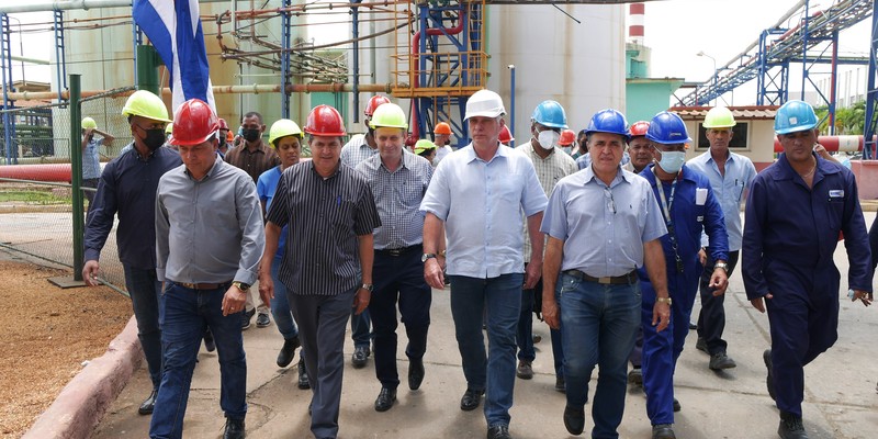 Recorrido por las Centrales Eléctricas del país.