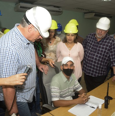 Recorrido por las Centrales Eléctricas del país.