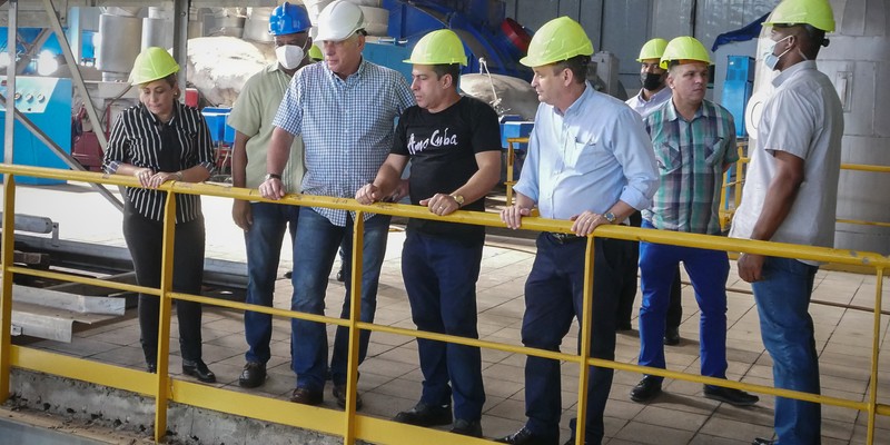 Recorrido por las Centrales Eléctricas del país.
