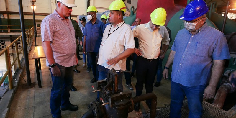 Recorrido por las Centrales Eléctricas del país.